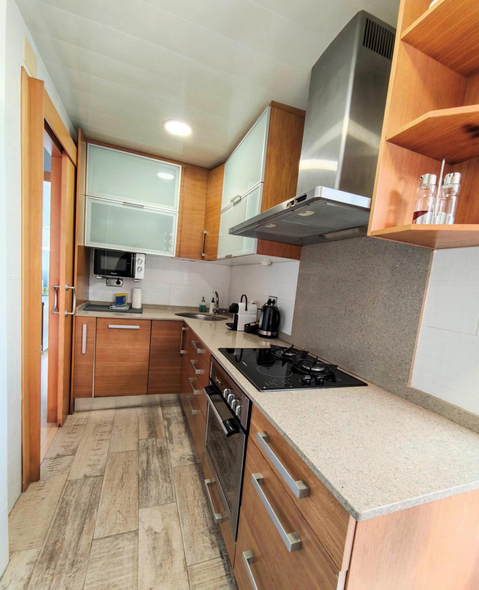 Apartamento Playa Con Piscina Parking Y 2 Habitac Castelldefels Exterior foto